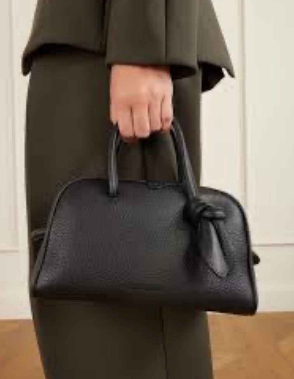 Jacquemus le petite turismo nera-nuova con cartellino
