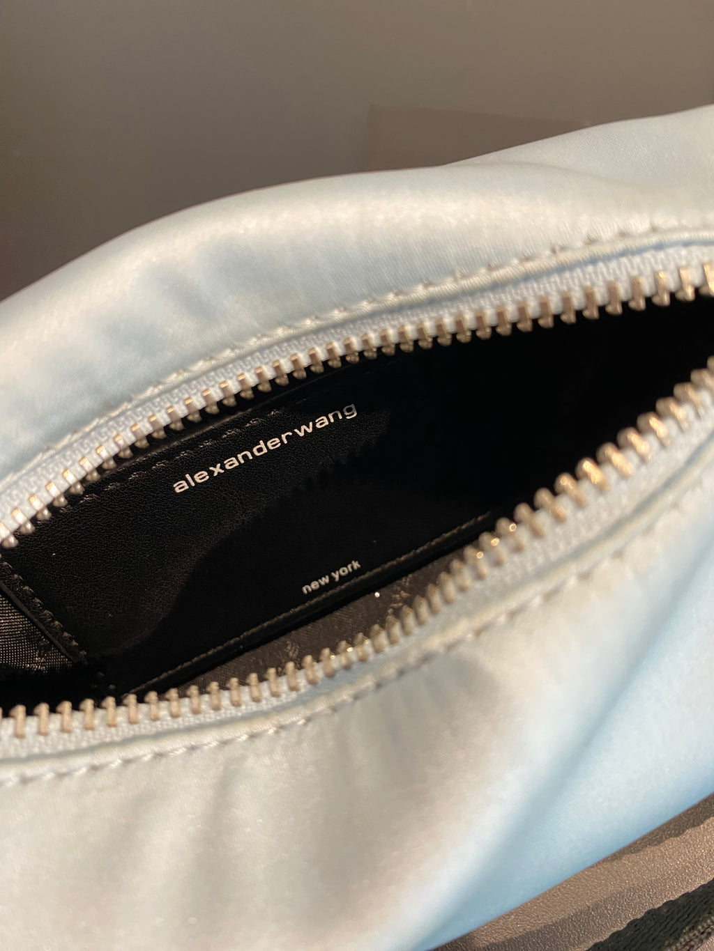 Alexander Wang Heiress in raso azzurro