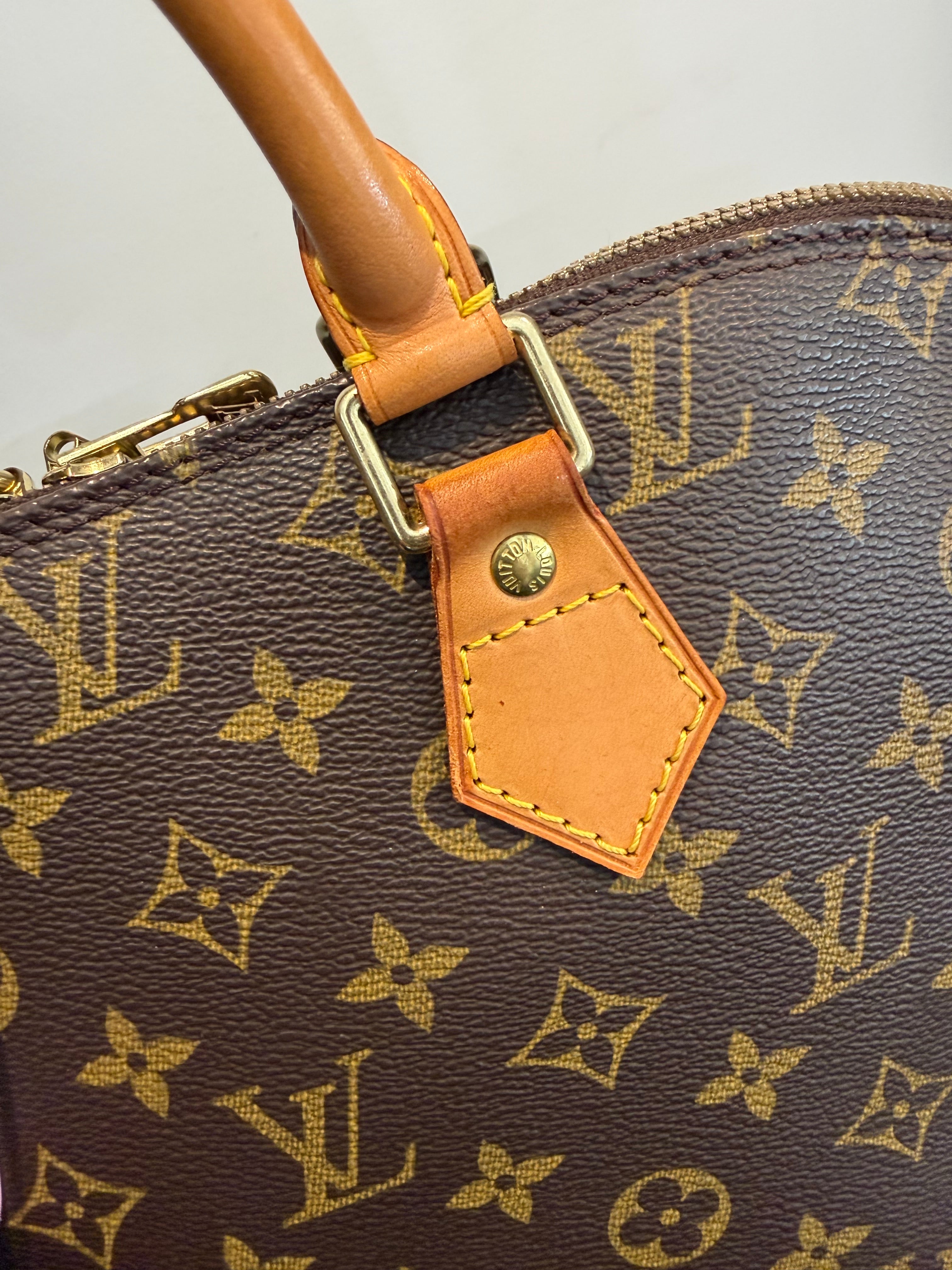 Louis Vuitton Alma PM 30 – Monogram Canvas