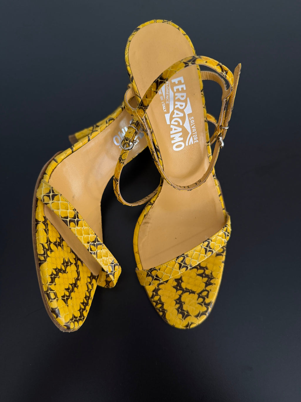 Sandali Salvatore Ferragamo vintage in pelle di pitone