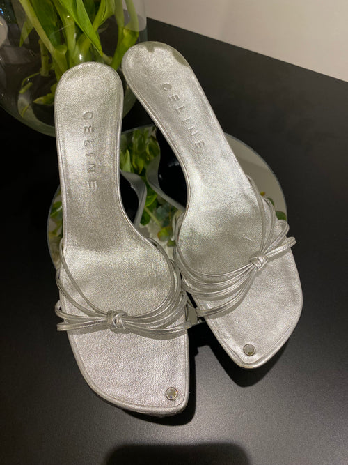 CÉLINE Vintage Minimalist Strappy Kitten Heels – Archive 90s/Y2K
