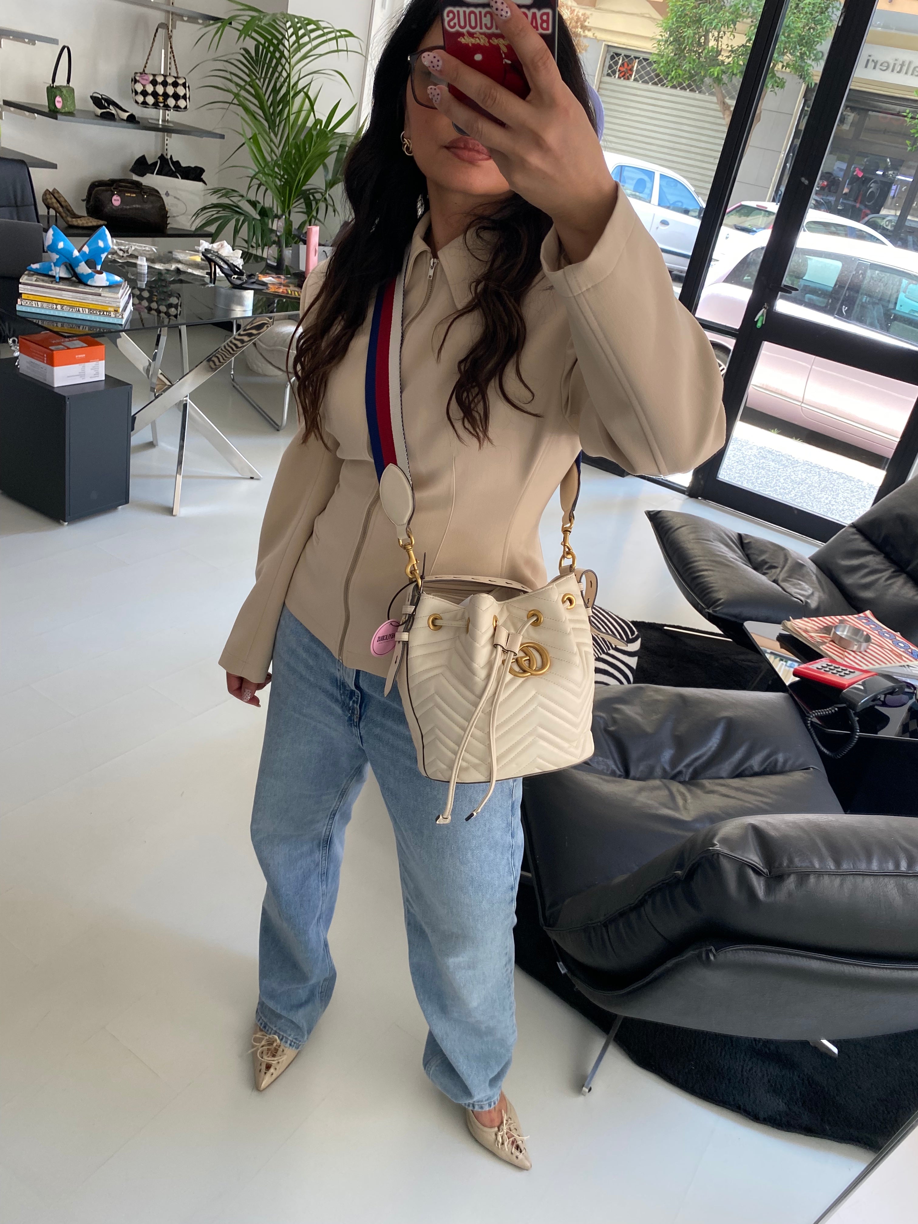 Gucci GG Marmont Bucket Bag in Pelle Matelassé