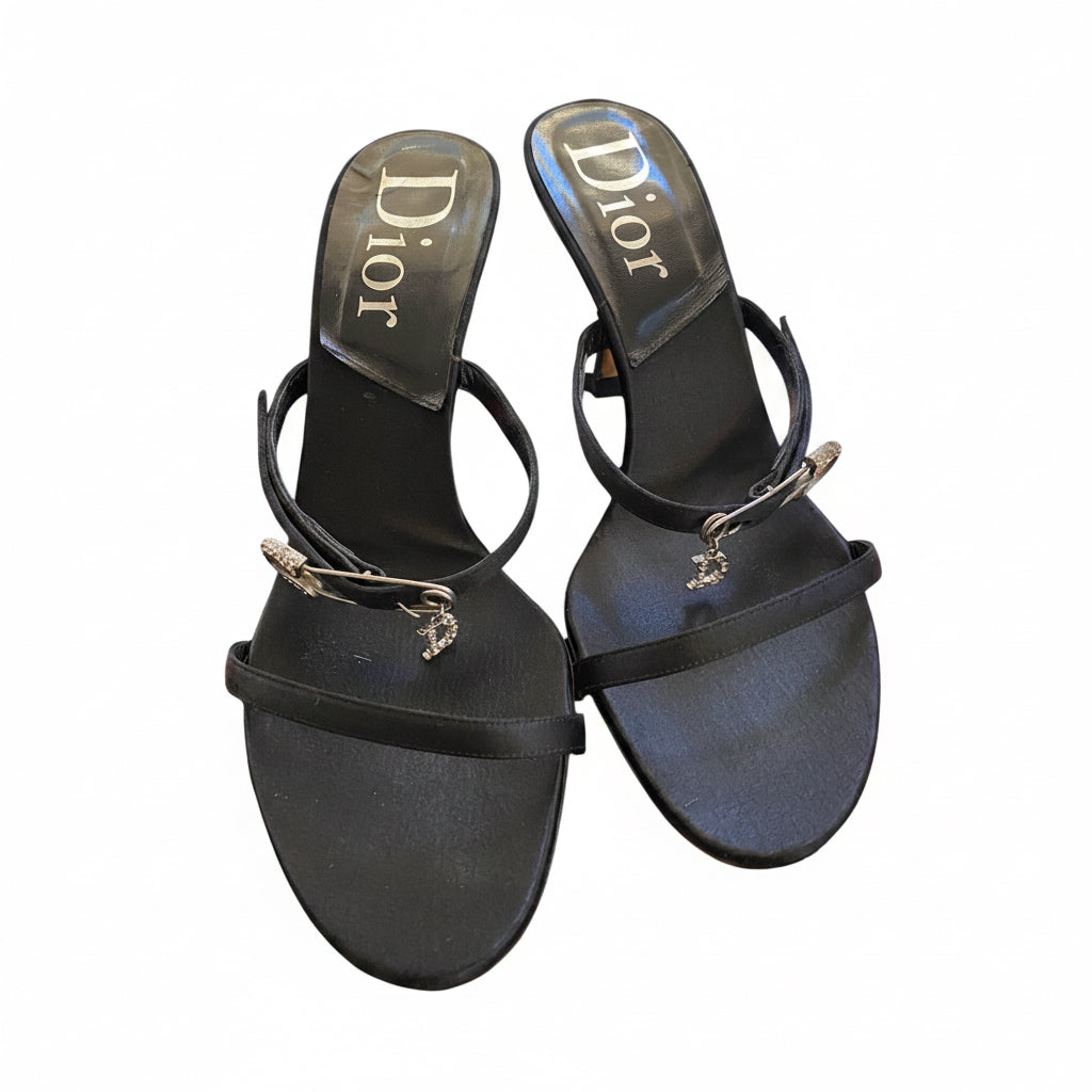 Christian Dior by John Galliano Black Satin Heels with Dior Charms 38·Ottime·Dior