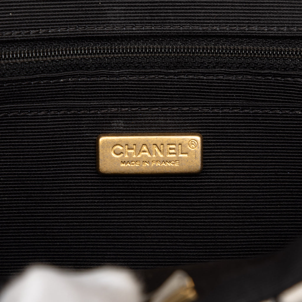 Chanel Metiers D'art Fall 2021 iconici Flap - Black / White Fabric | Gold Hardware
