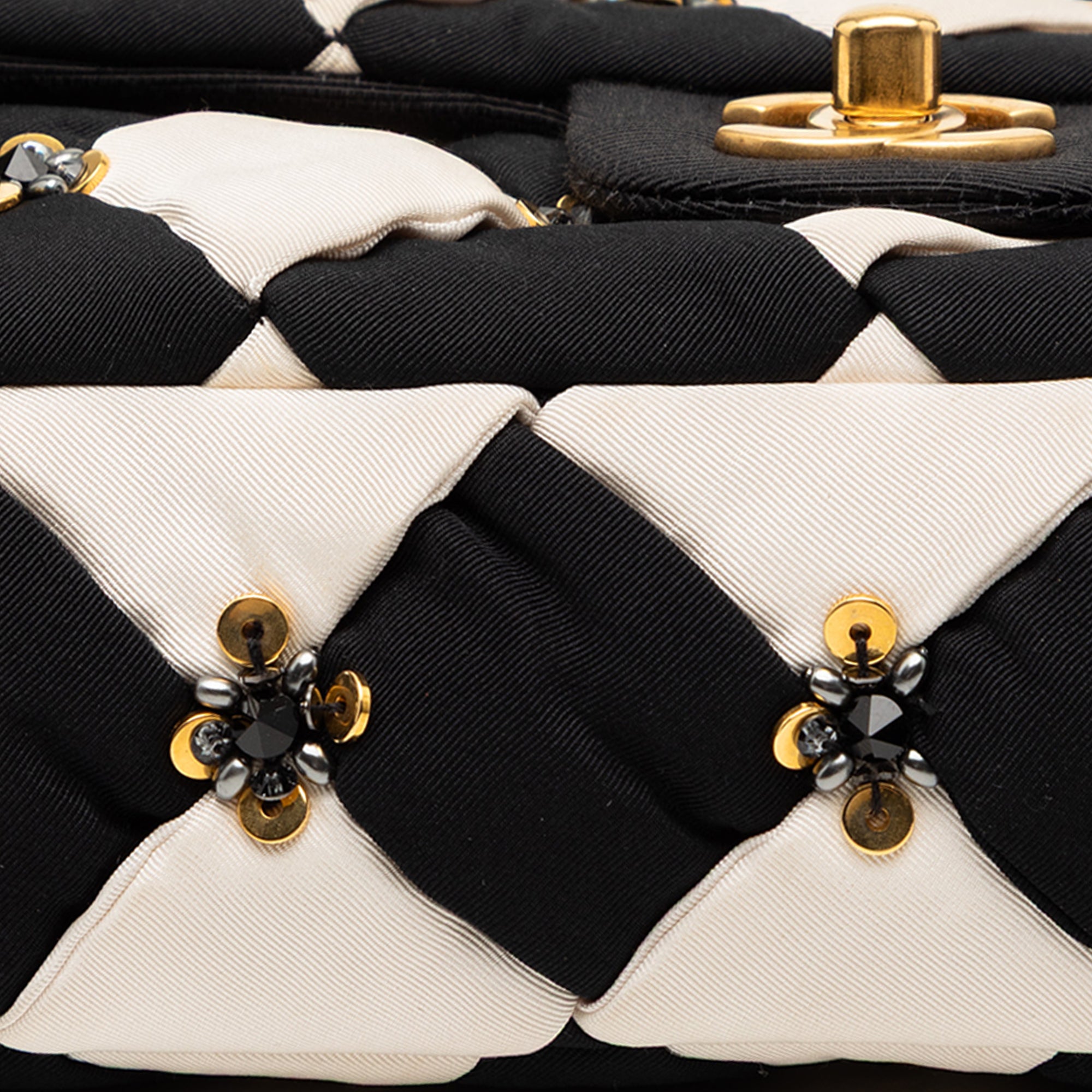 Chanel Metiers D'art Fall 2021 iconici Flap - Black / White Fabric | Gold Hardware