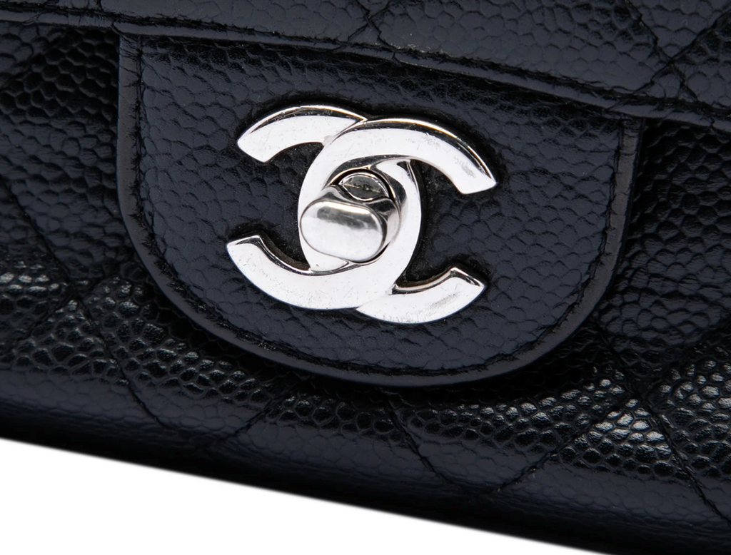 Chanel Classic Double Flap Medium 25 in pelle Caviar nera – 2009/2010