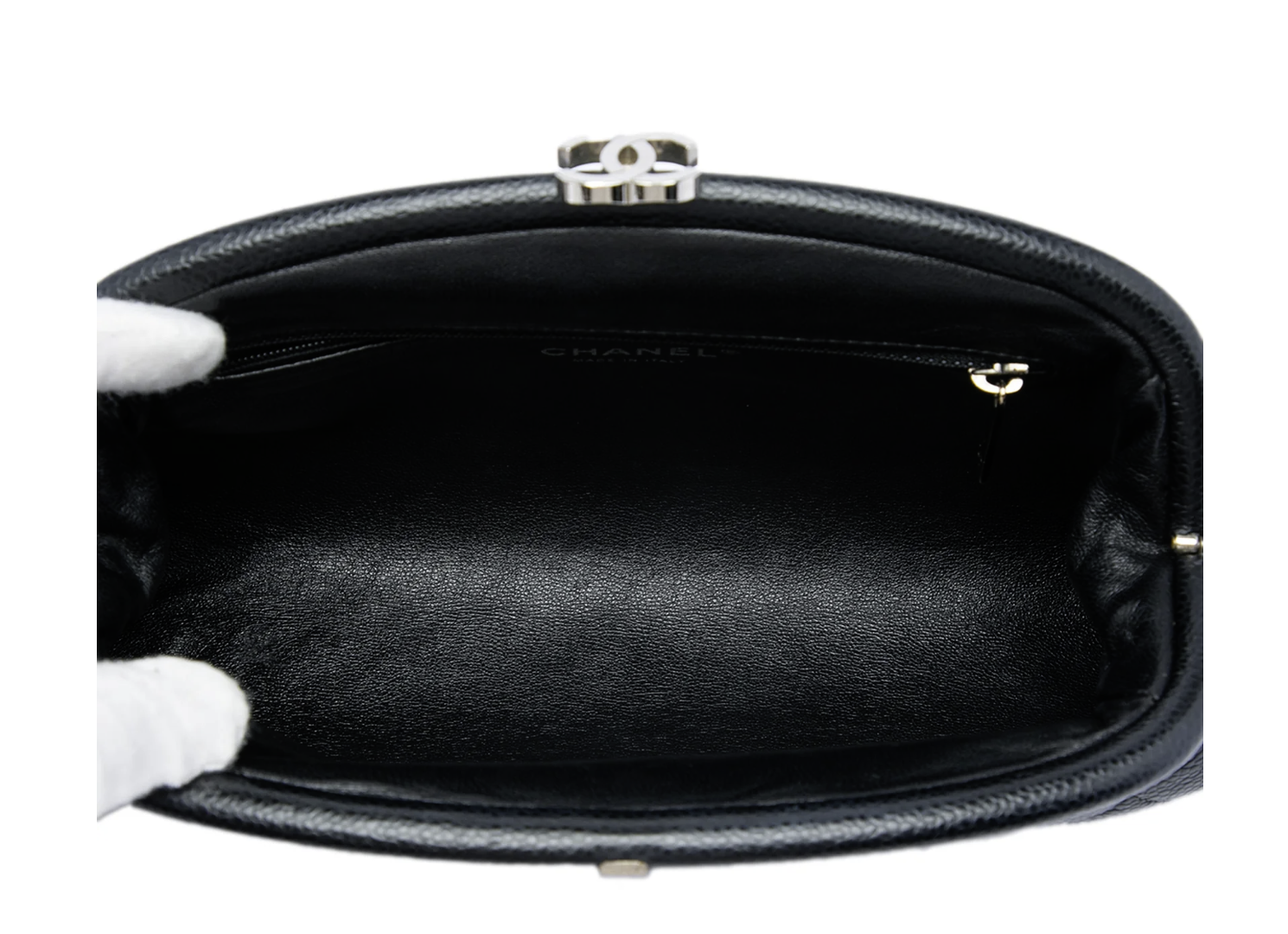 Chanel Clutch Matelassé in pelle di agnello nera – 2006/2008