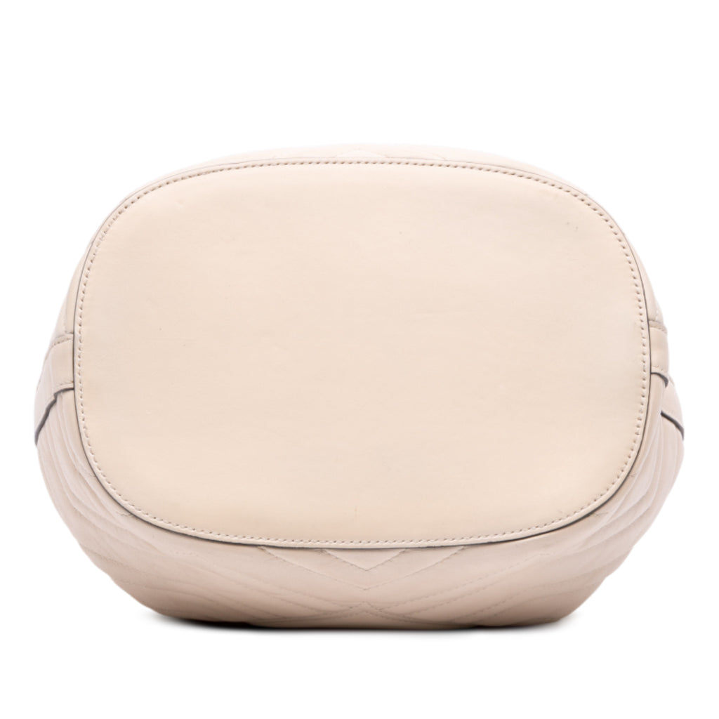 Gucci GG Marmont Bucket Bag in Pelle Matelassé
